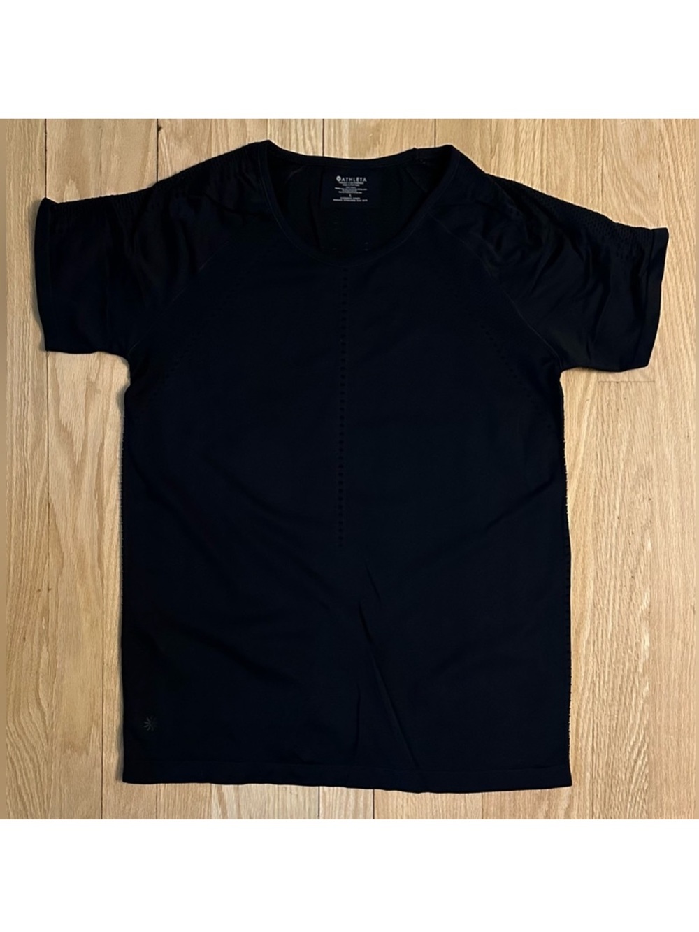 Athleta Women’s Black Short Sleeve Crewneck Workout Tee, Perforated Design, Sz L